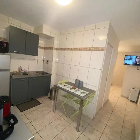 Apartment Studio Savine *
